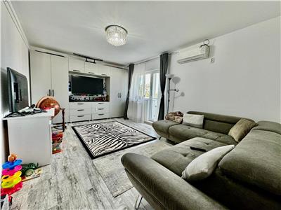 Apartament cu 2 camere decomandat, situat in cartierul Zorilor!