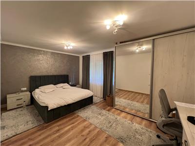 Apartament cu 3 camere decomandat renovat in totalitate, Zorilor!